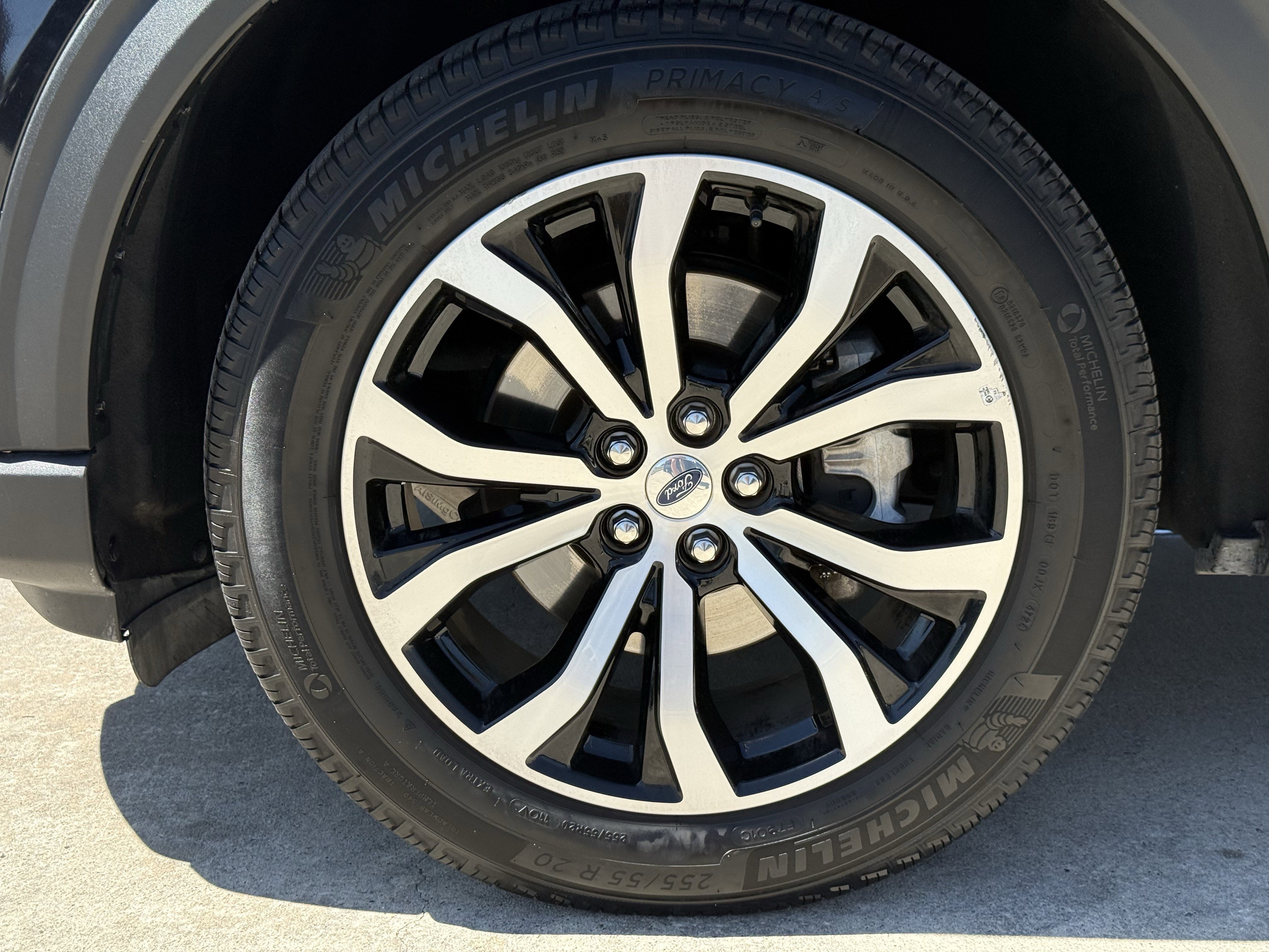 Used 2025 Ford Explorer ST-Line image 13