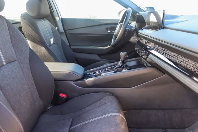 Used 2025 Honda Accord Sport image 18