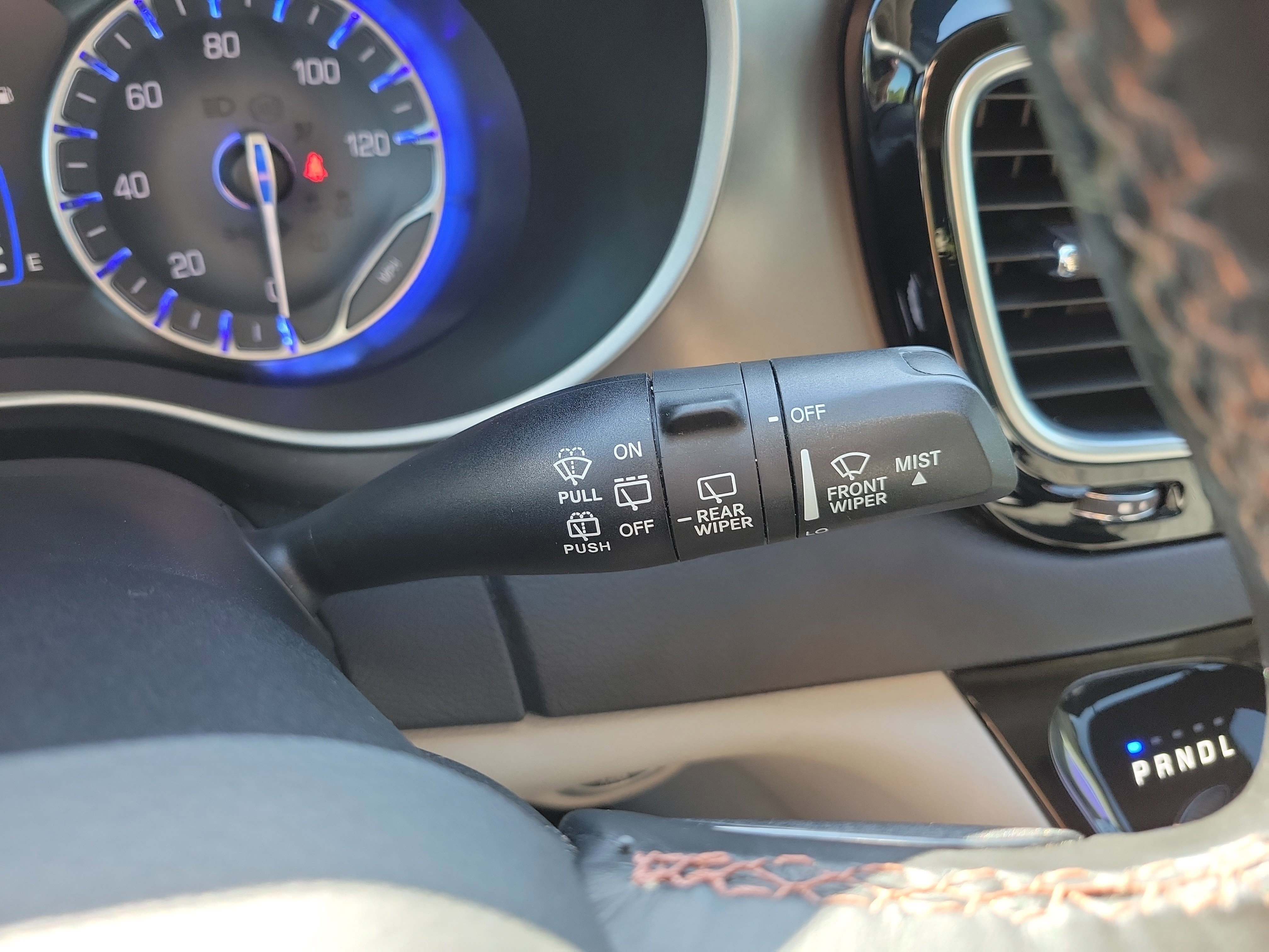 Used 2020 Chrysler Pacifica Touring w/ Cold Weather Group FWD image 30