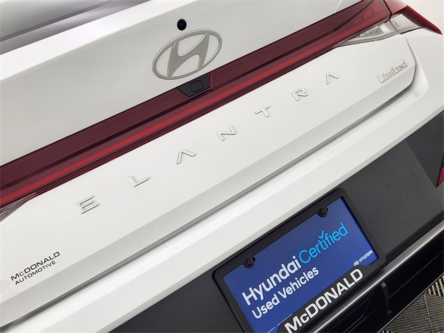 Certified 2025 Hyundai Elantra Limited image 8
