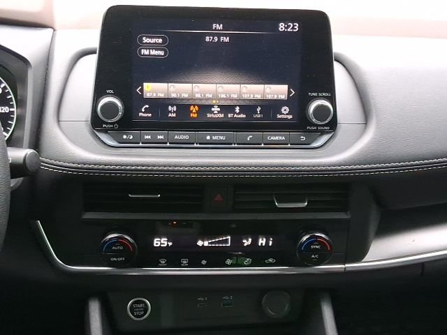 Used 2023 Nissan Rogue SV image 22
