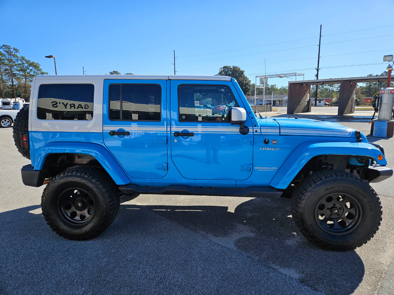 Used 2017 Jeep Wrangler Unlimited Sahara w/ Quick Order Package 23E Chief image 7