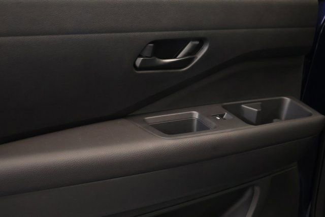 Certified 2025 Nissan Pathfinder SV w/ SV Premium Package image 26