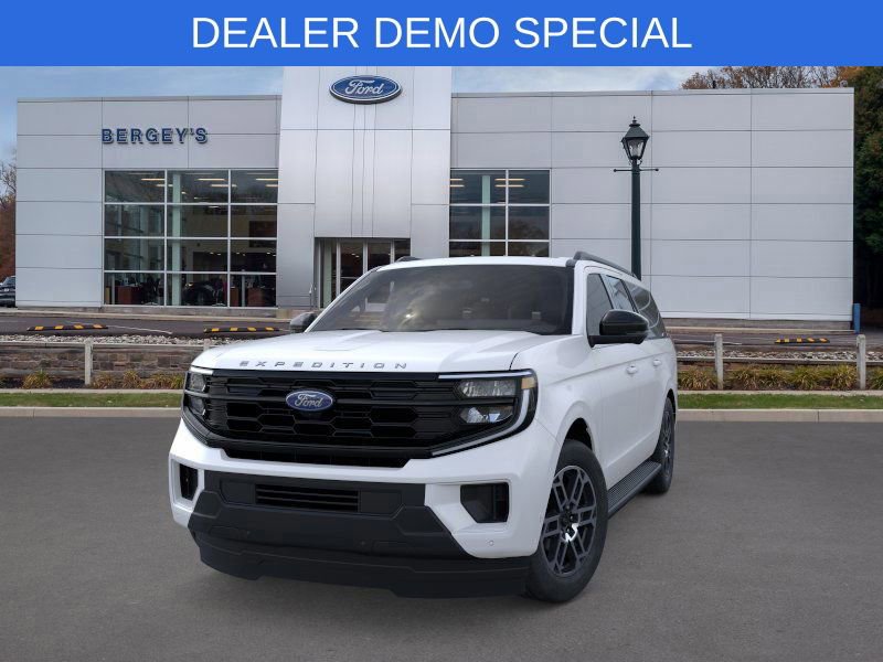 New 2025 Ford Expedition Max Active image 2