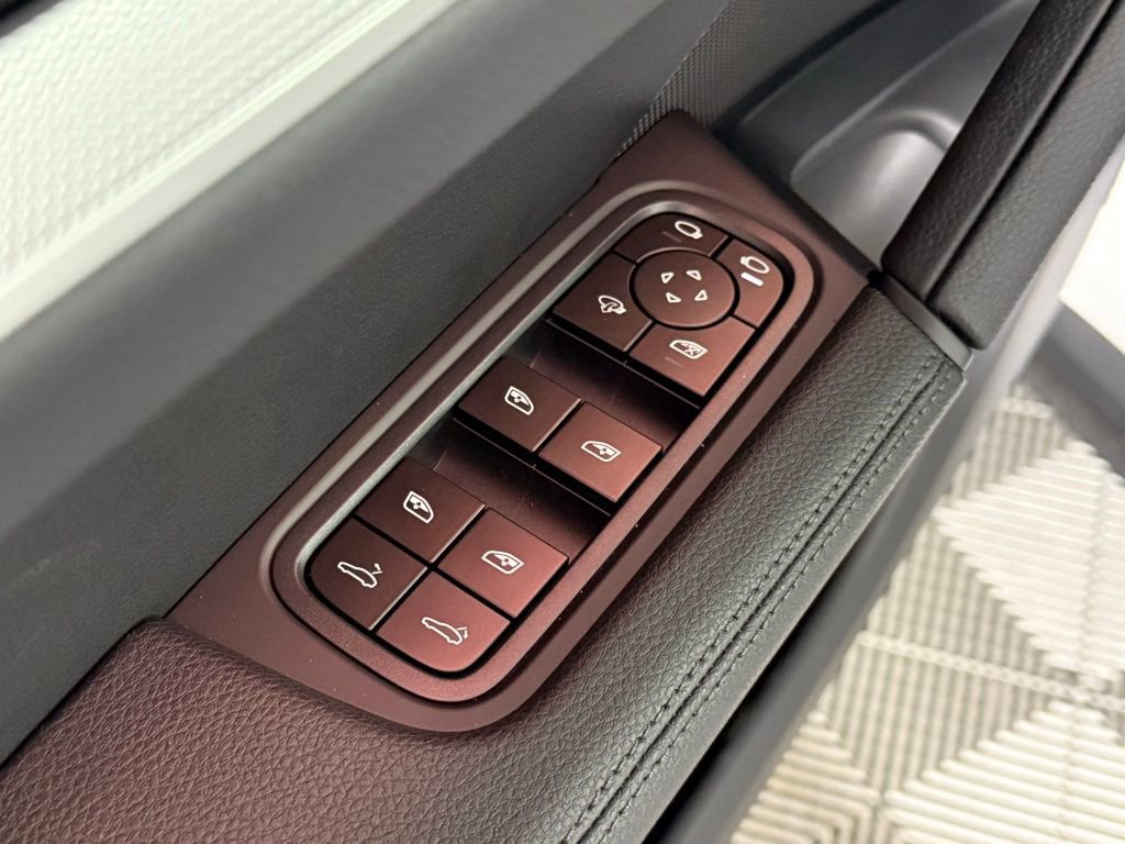 New 2026 Porsche Cayenne Coupe image 27