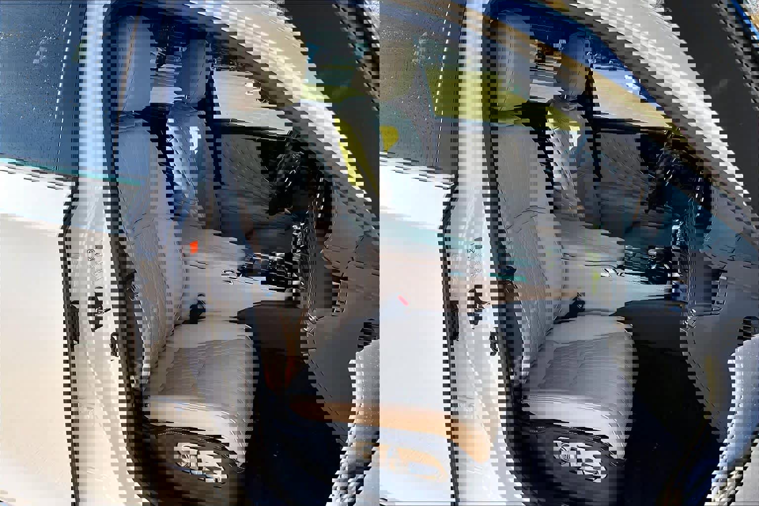 Used 2021 Lexus LS 500 w/ Interior Upgrade Package image 8