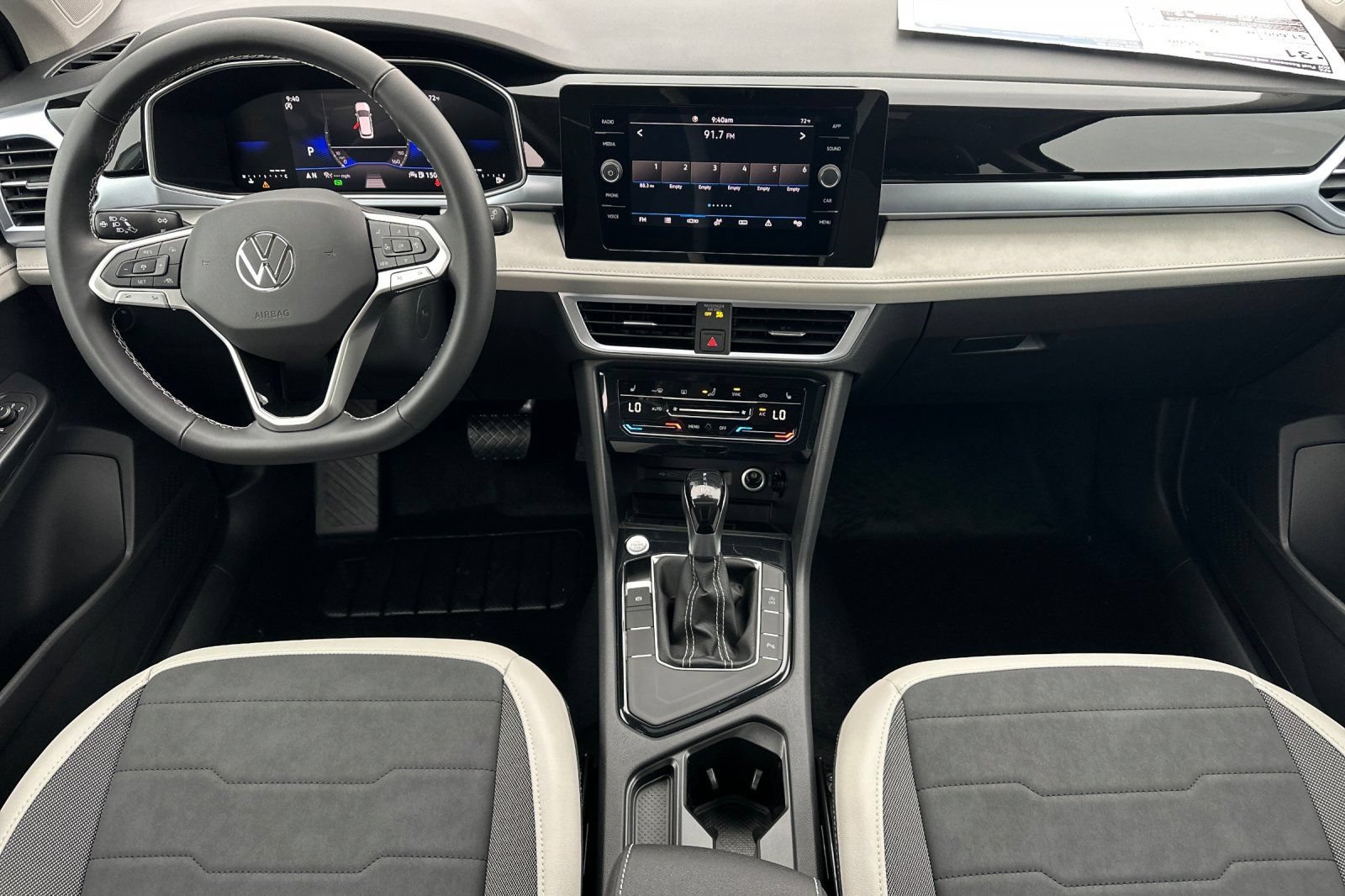 New 2026 Volkswagen Taos SE FWD image 13