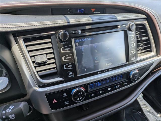 Used 2016 Toyota Highlander Limited Platinum AWD/4WD image 12