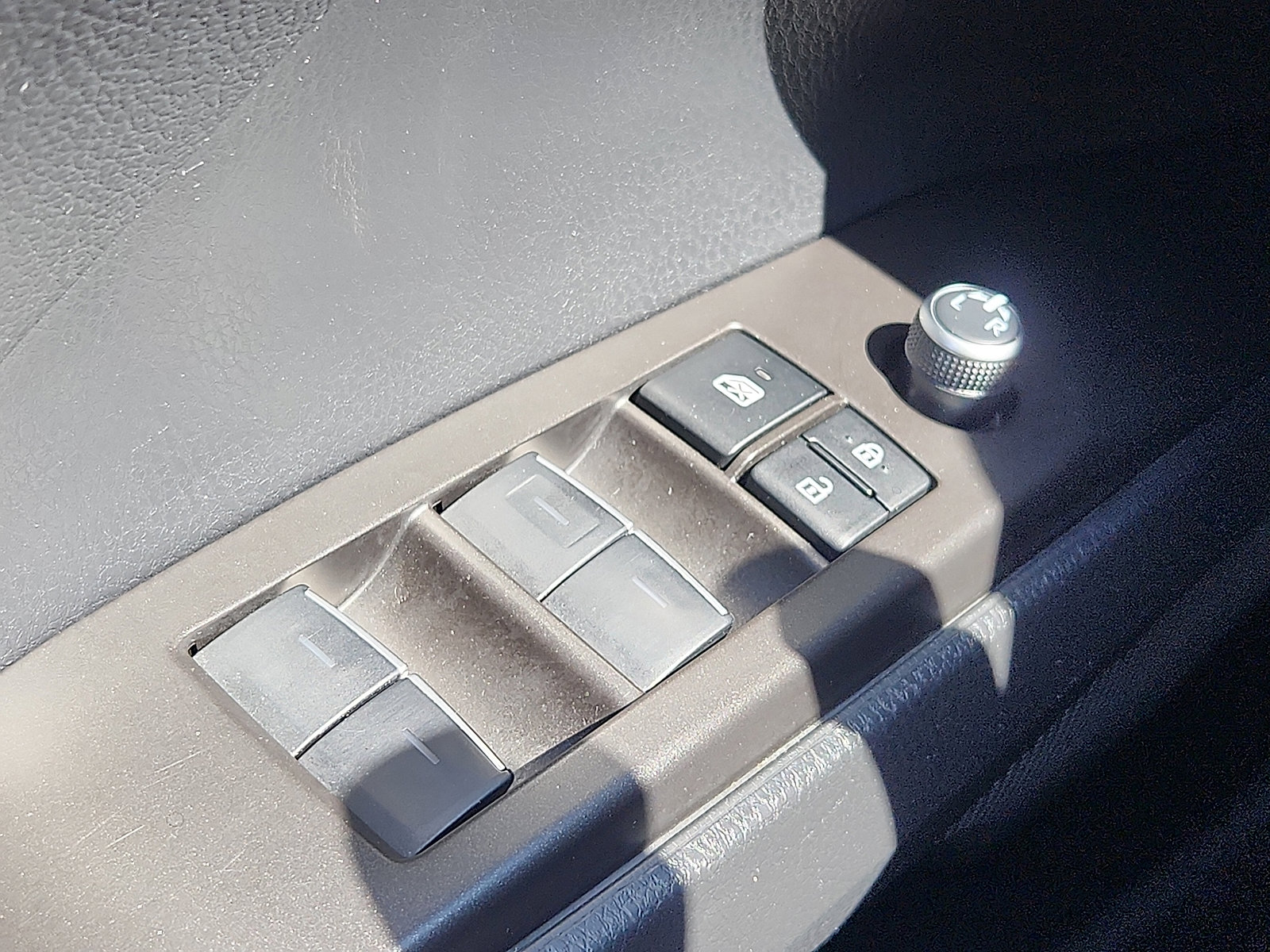 Used 2023 Toyota Camry XSE image 25