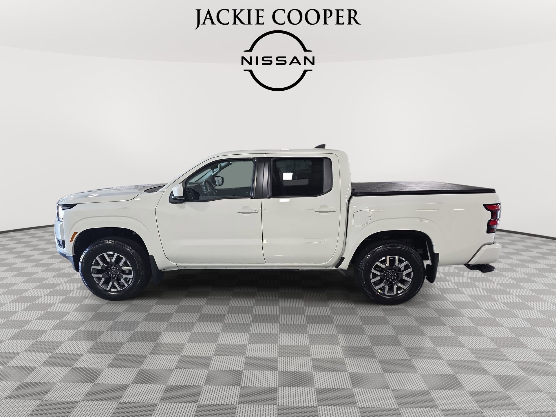 New 2026 Nissan Frontier SV w/ Tow Package image 8