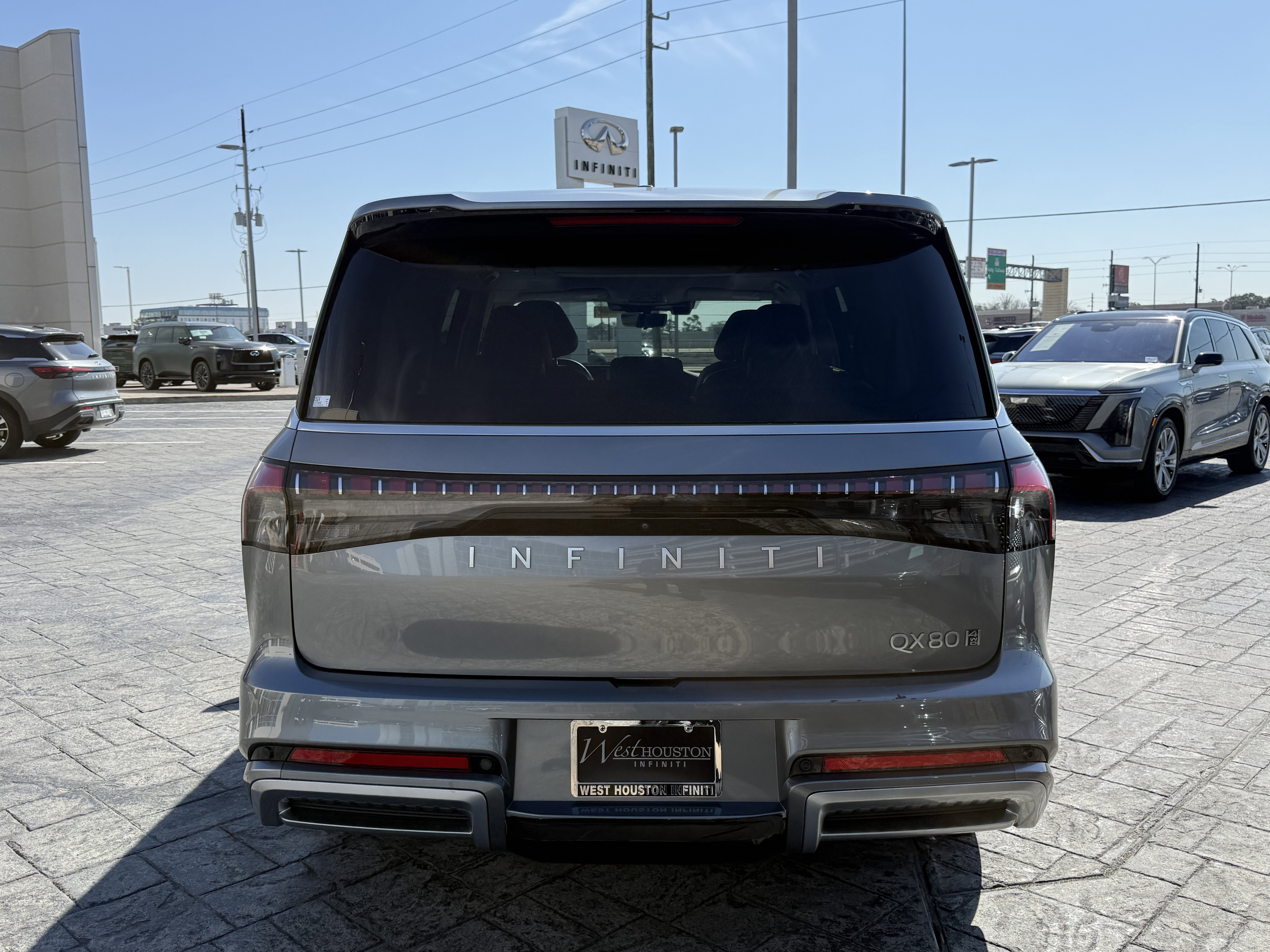 Certified 2025 INFINITI QX80 Sensory image 6