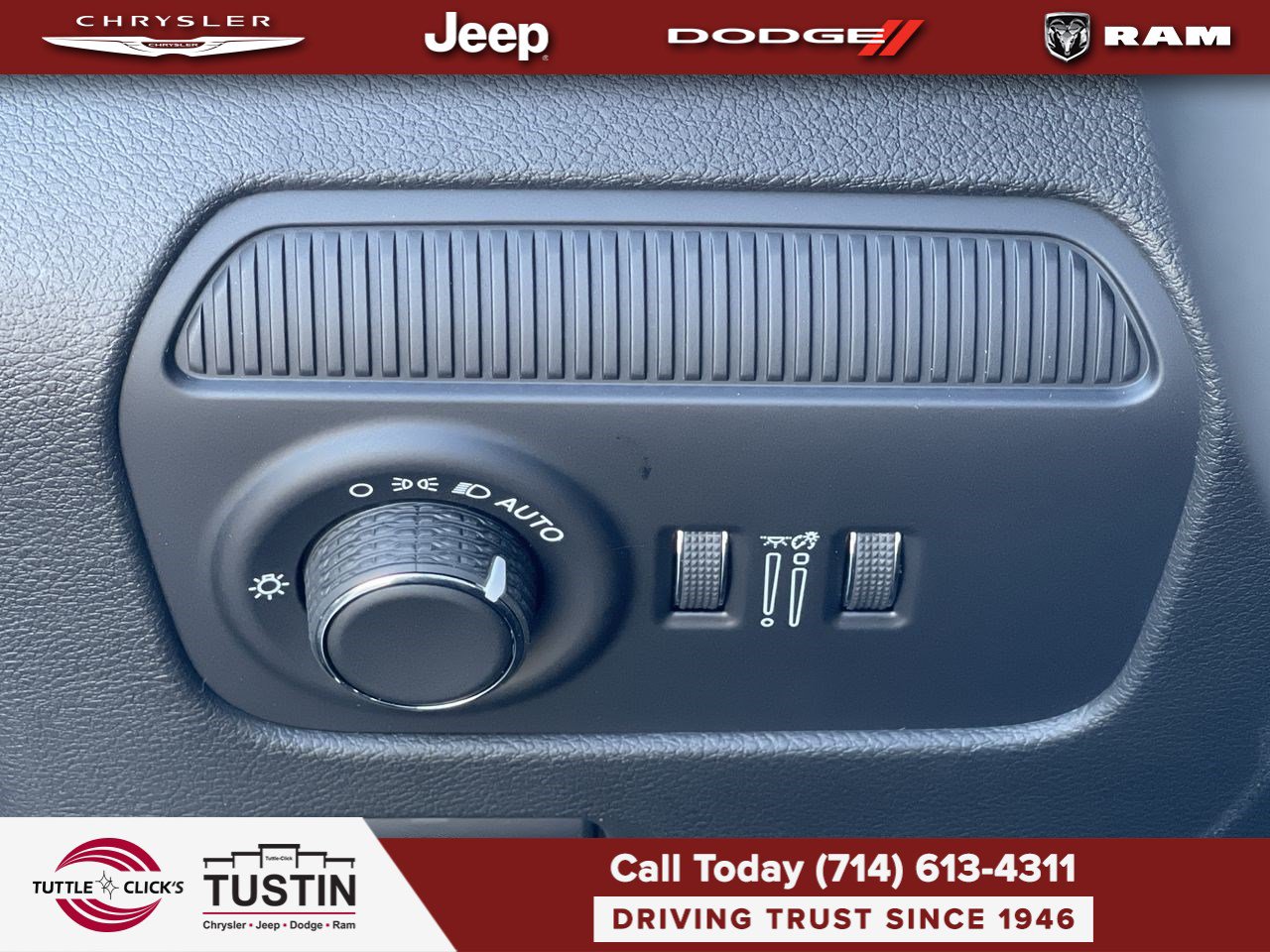 New 2026 Jeep Grand Wagoneer 4WD w/ Premium Group I image 23