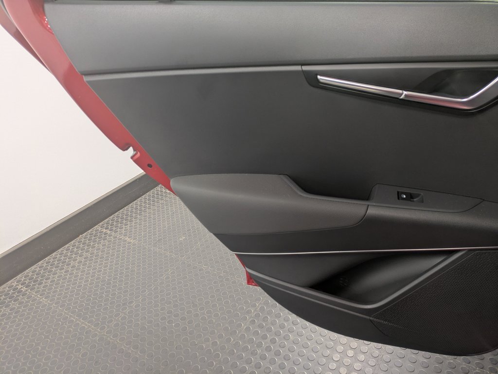 Certified 2024 Kia Niro EX image 23