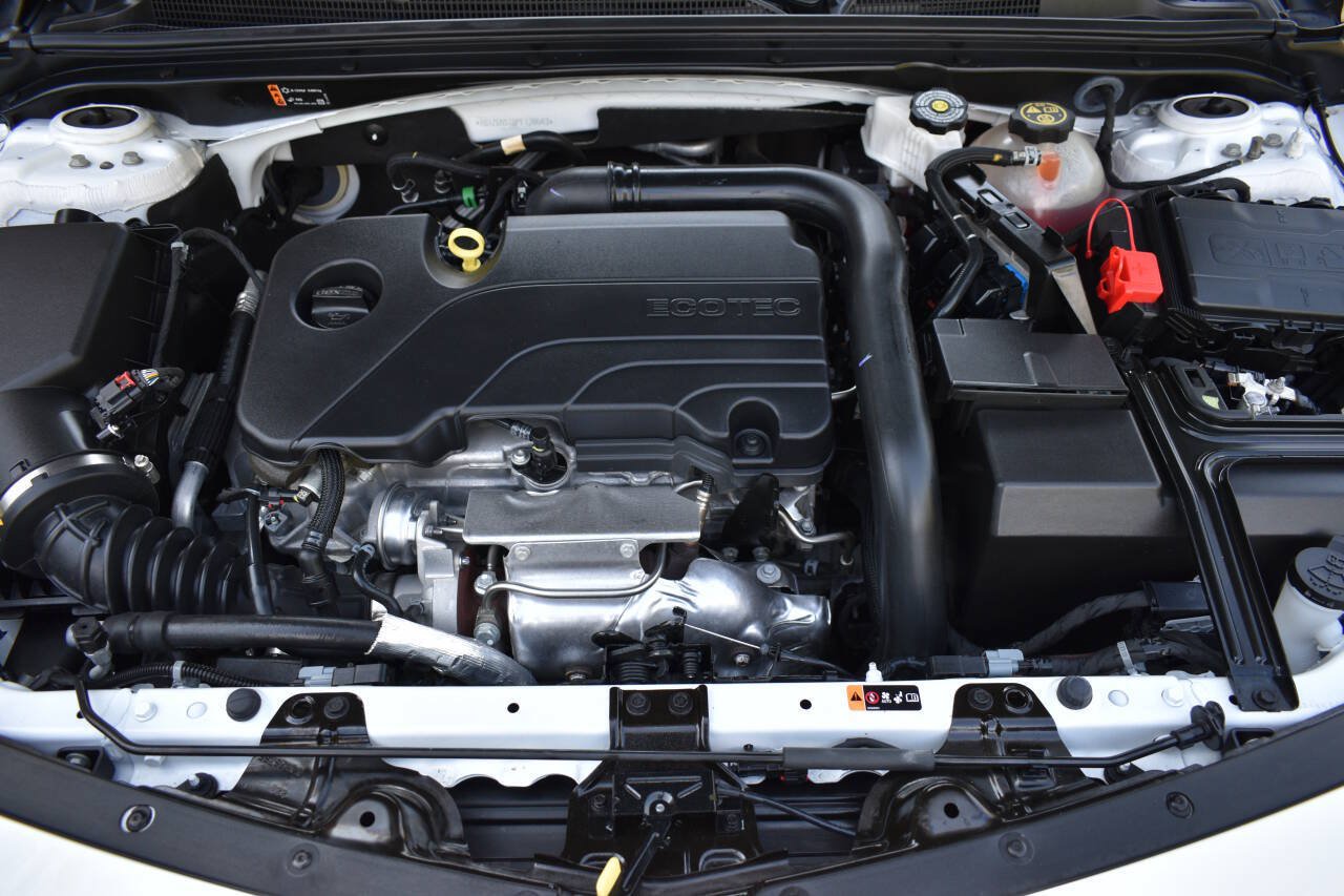 Used 2023 Chevrolet Malibu RS FWD image 43