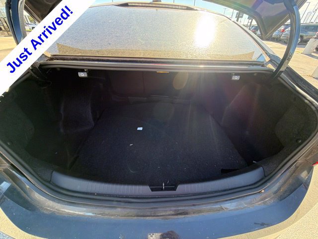 Used 2022 Chevrolet Malibu LS FWD image 33