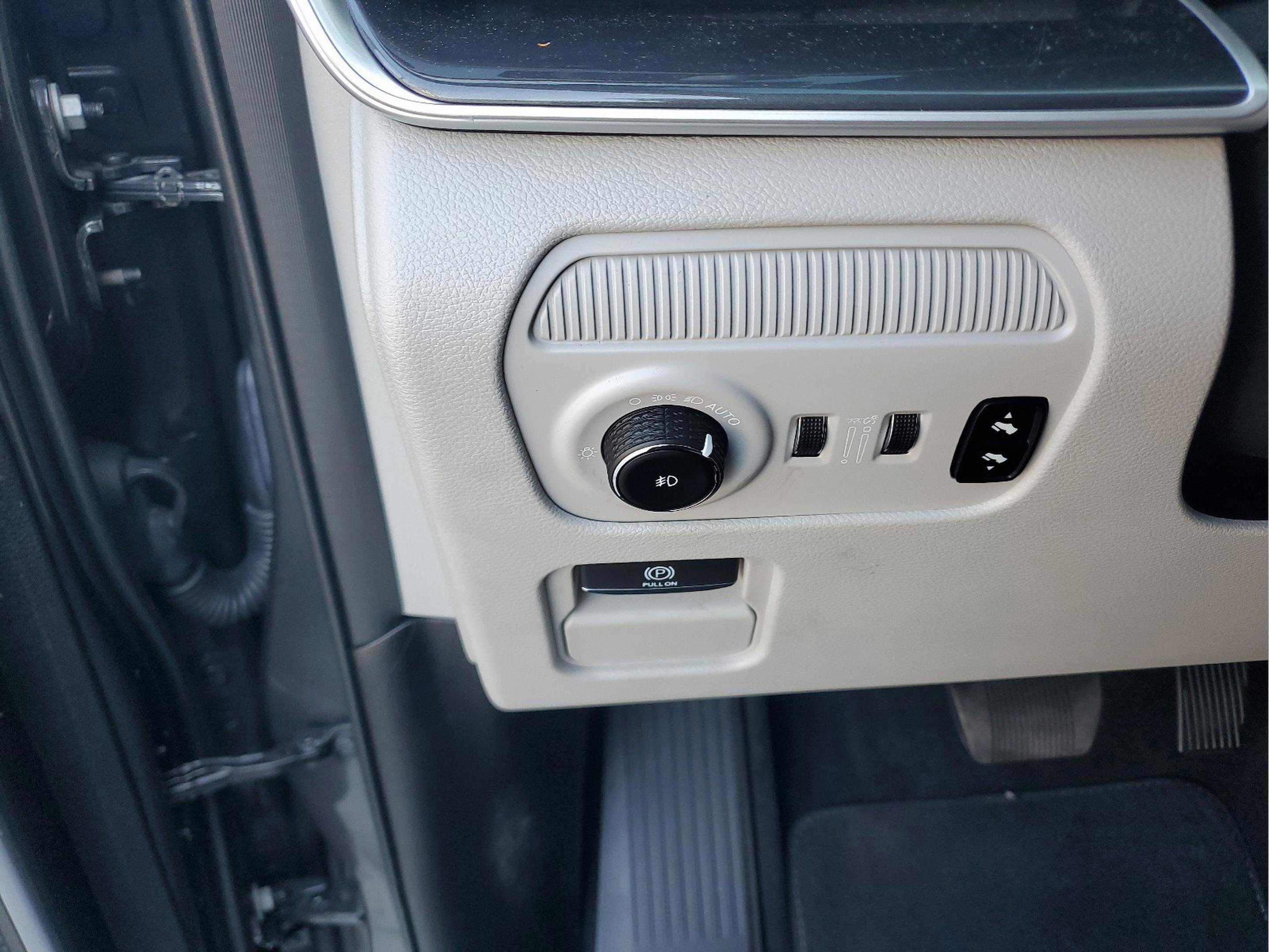 Used 2023 Jeep Wagoneer 4WD image 27