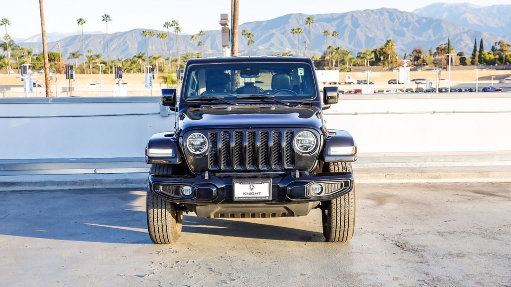 Used 2021 Jeep Wrangler Unlimited Sahara image 3