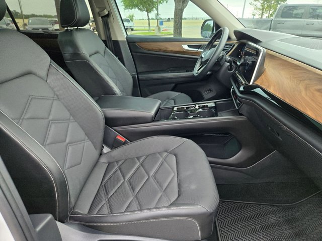 Used 2024 Volkswagen Atlas SE FWD image 20
