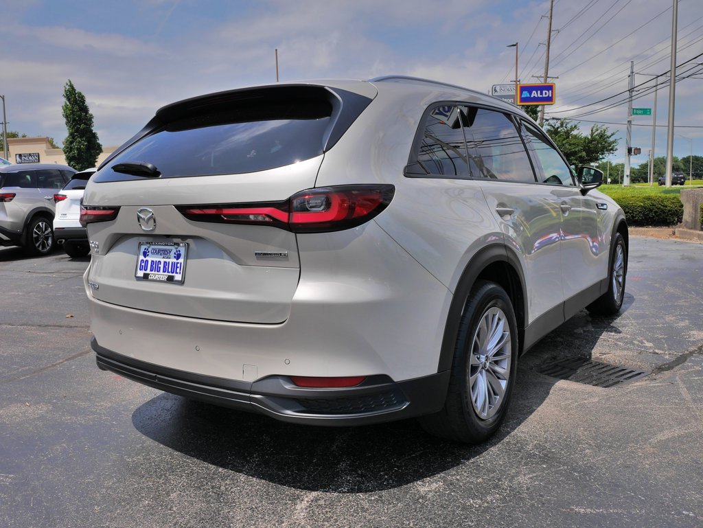Used 2025 MAZDA CX-90 3.3 Turbo w/ Preferred Package AWD/4WD image 5