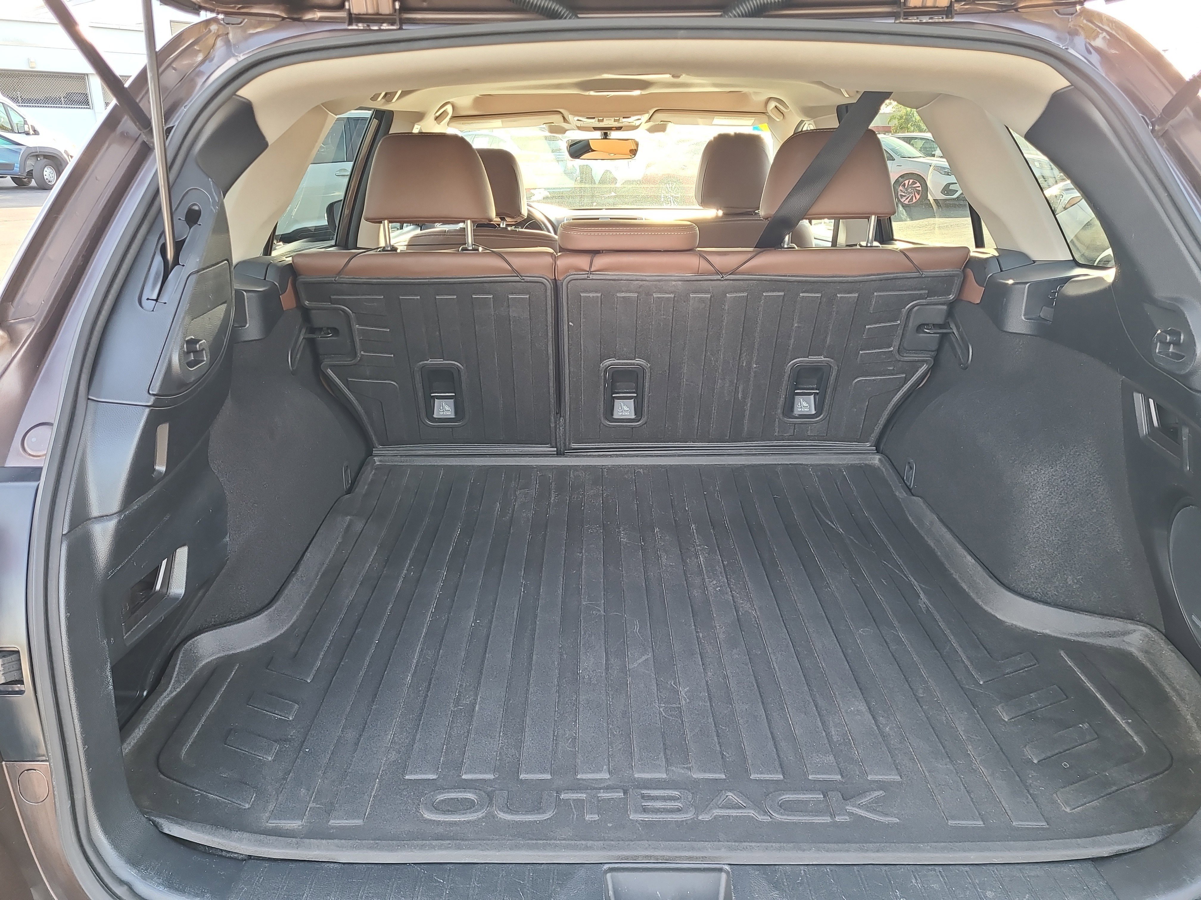 Used 2019 Subaru Outback 2.5i Touring image 12