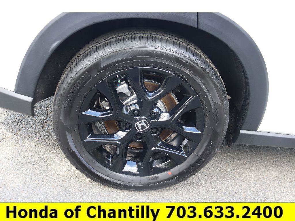 Certified 2025 Honda HR-V Sport image 29