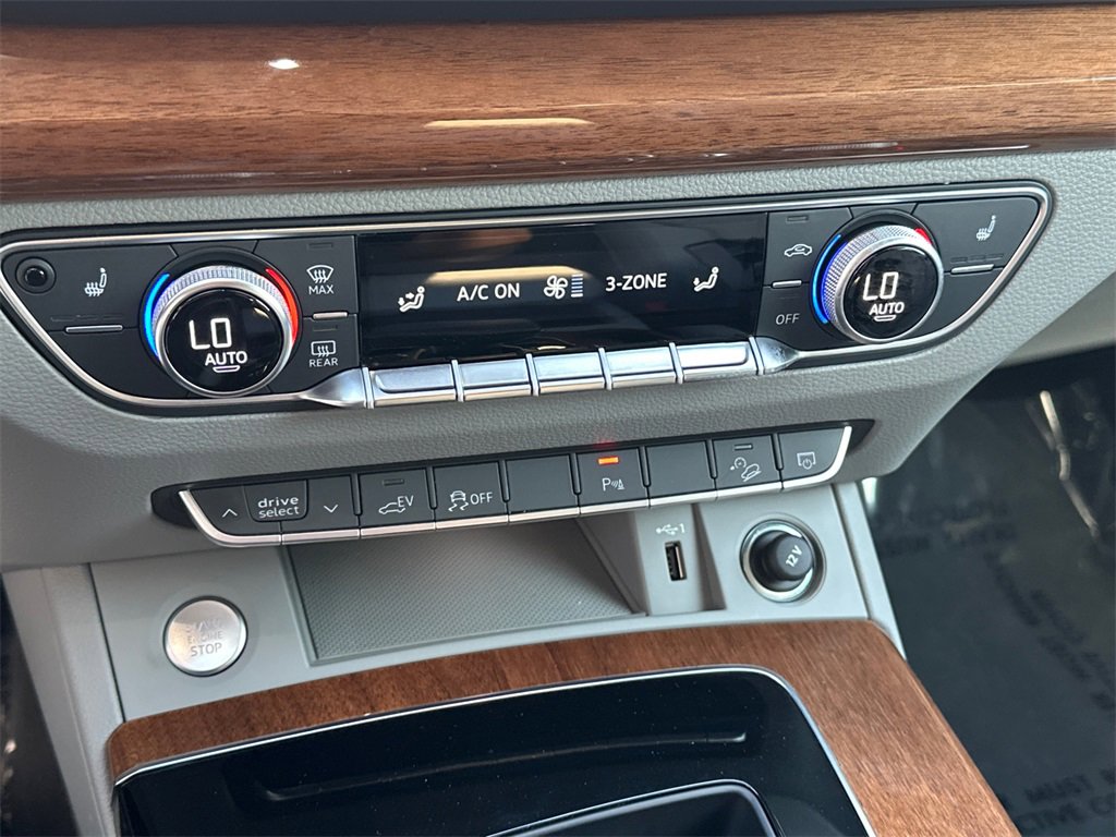 Used 2024 Audi Q5 e Premium image 24