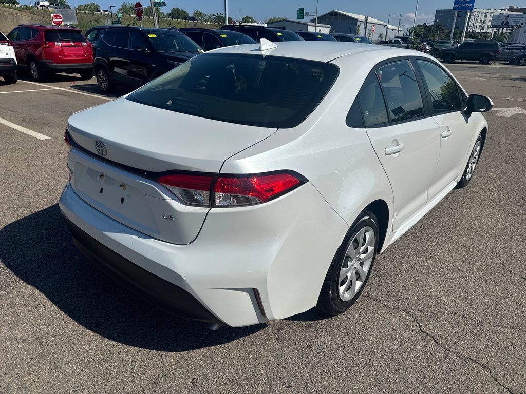 Used 2023 Toyota Corolla LE FWD image 7