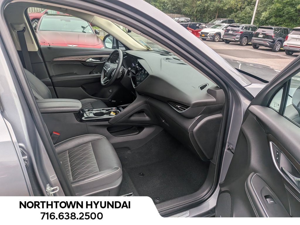 Used 2021 Buick Envision Avenir AWD/4WD image 39