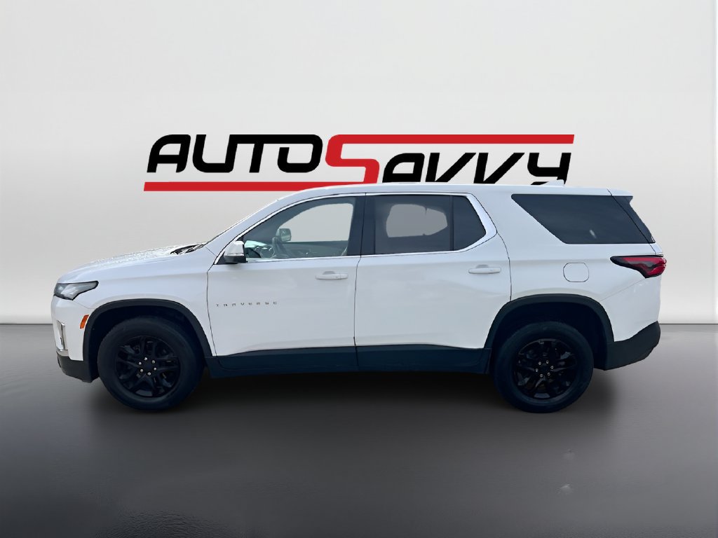 Used 2023 Chevrolet Traverse LS w/ Safety Package FWD image 4