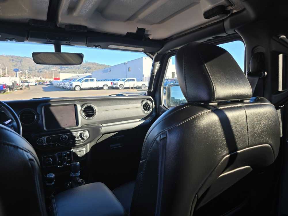 Used 2022 Jeep Wrangler Unlimited Sahara image 14