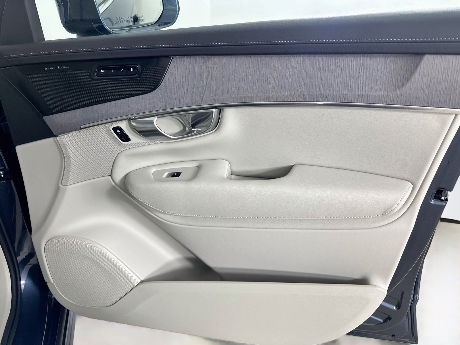 Certified 2026 Volvo XC90 B6 Ultra AWD/4WD image 42