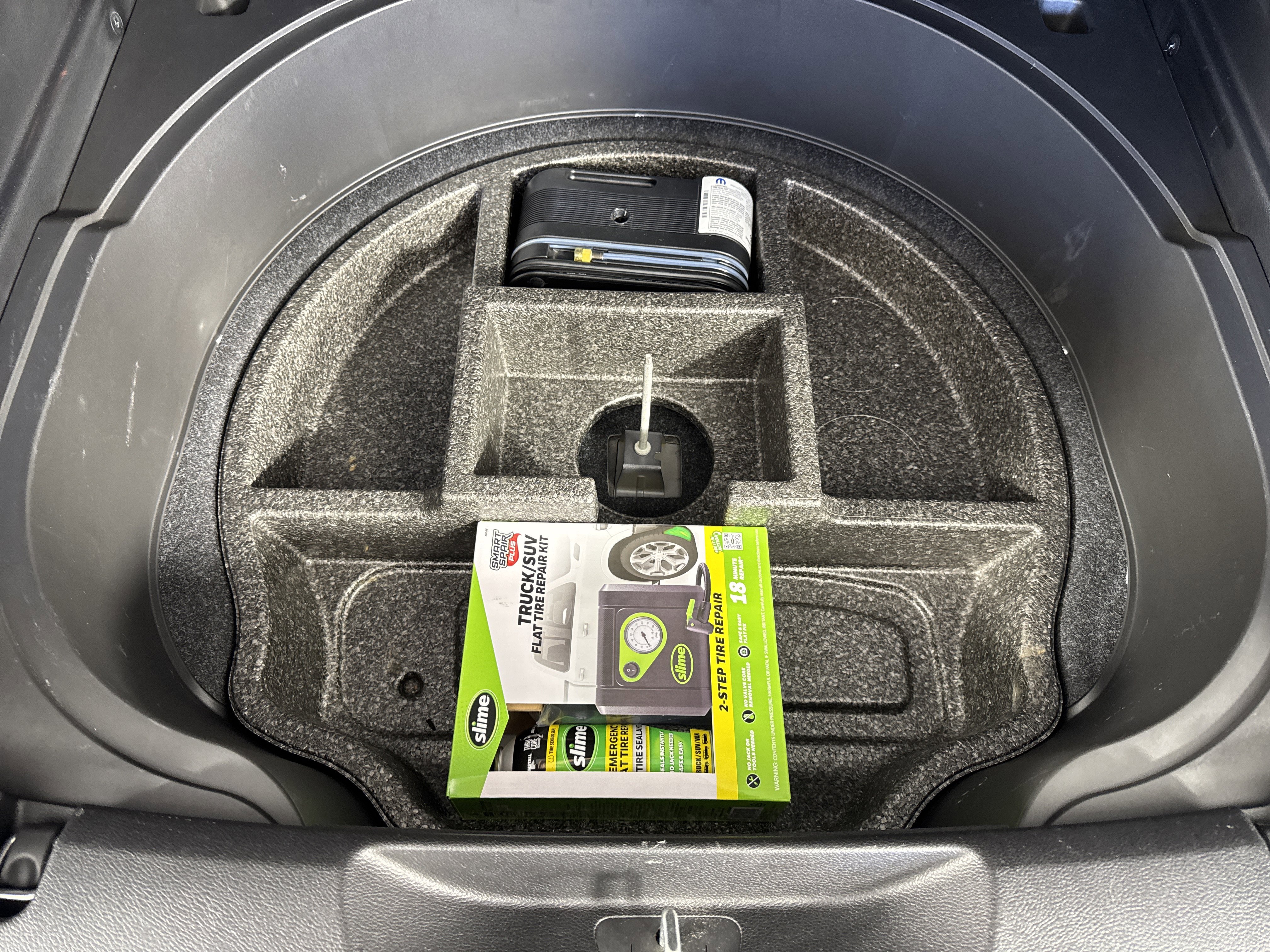 Used 2015 Jeep Cherokee Limited w/ Luxury Group image 21