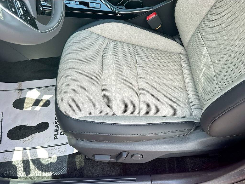 New 2026 Kia Niro FWD image 20