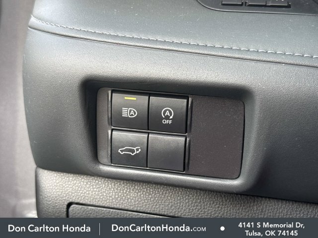 Used 2024 Toyota Highlander XSE FWD image 31