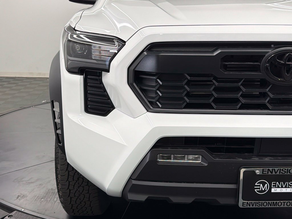 New 2026 Toyota Tacoma TRD Off-Road AWD/4WD image 8