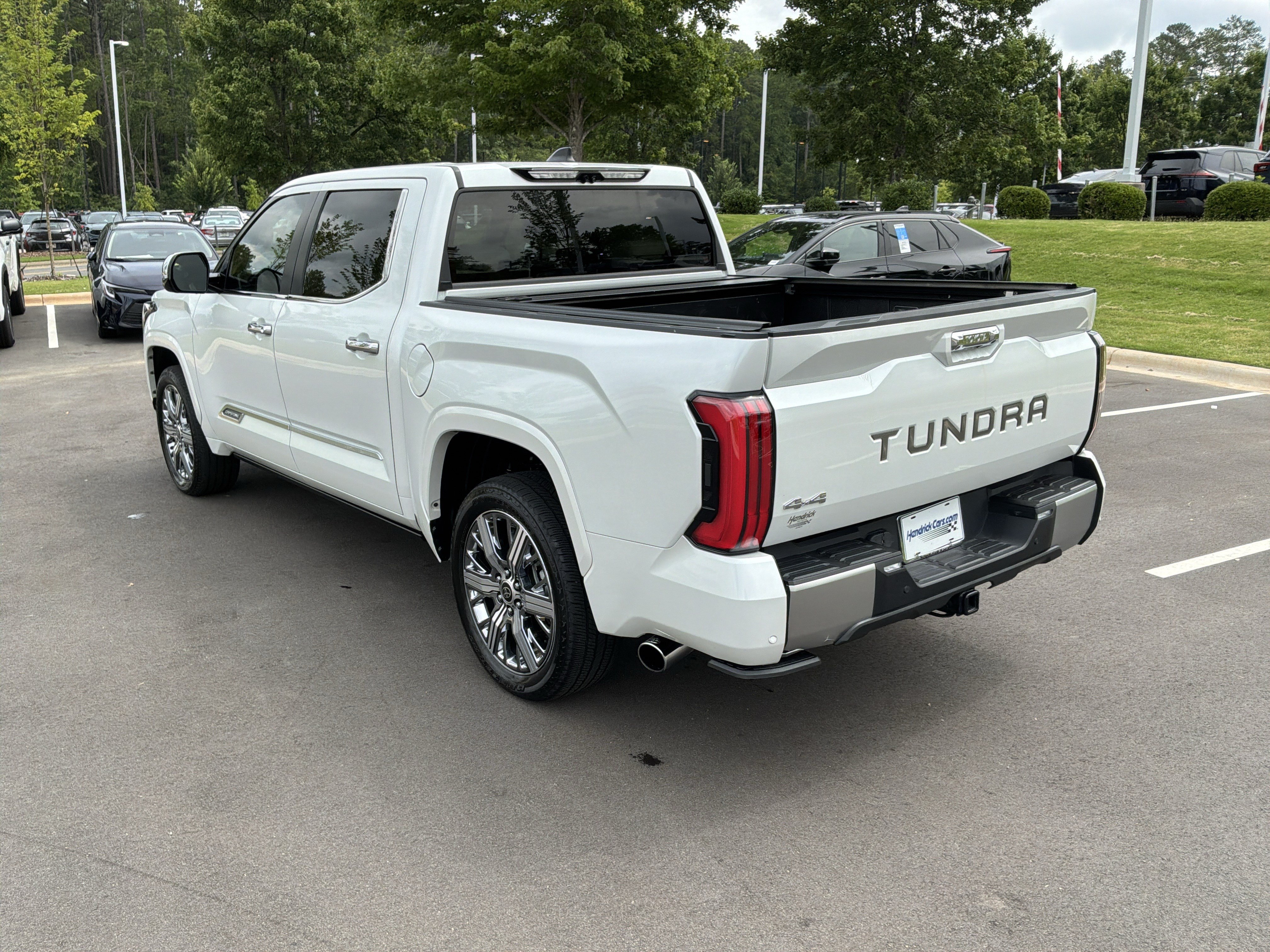 Used 2024 Toyota Tundra Capstone AWD/4WD image 8