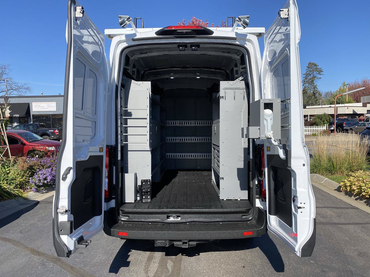 Used 2023 Ford Transit 250 148 High Roof RWD image 9
