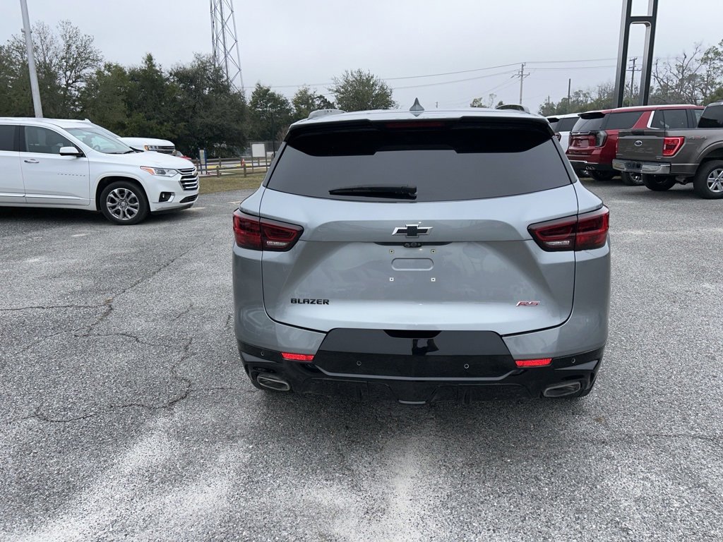 Used 2024 Chevrolet Blazer RS w/ Driver Confidence II Package image 5