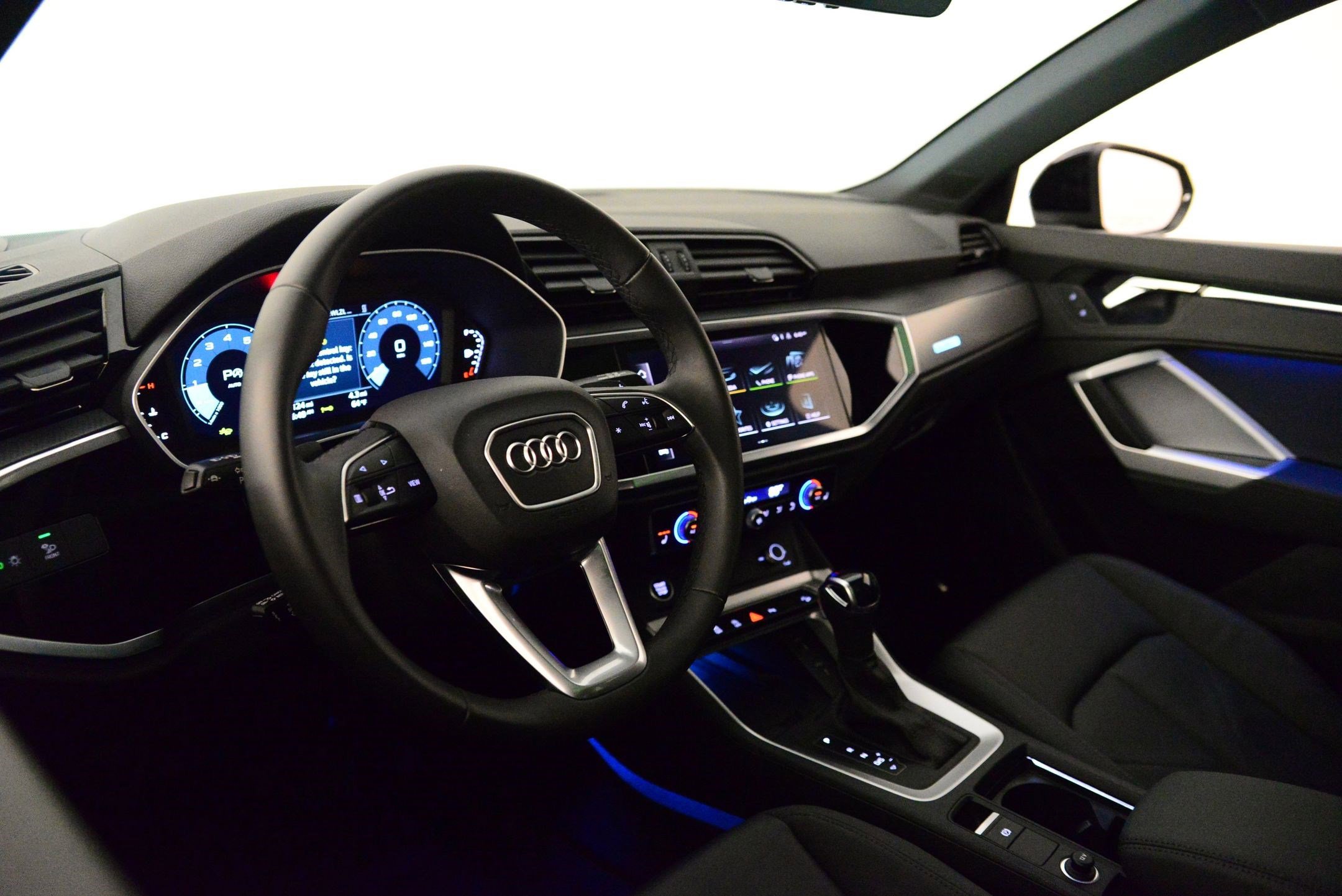 Used 2025 Audi Q3 2.0T Premium Plus w/ Premium Plus Package image 4