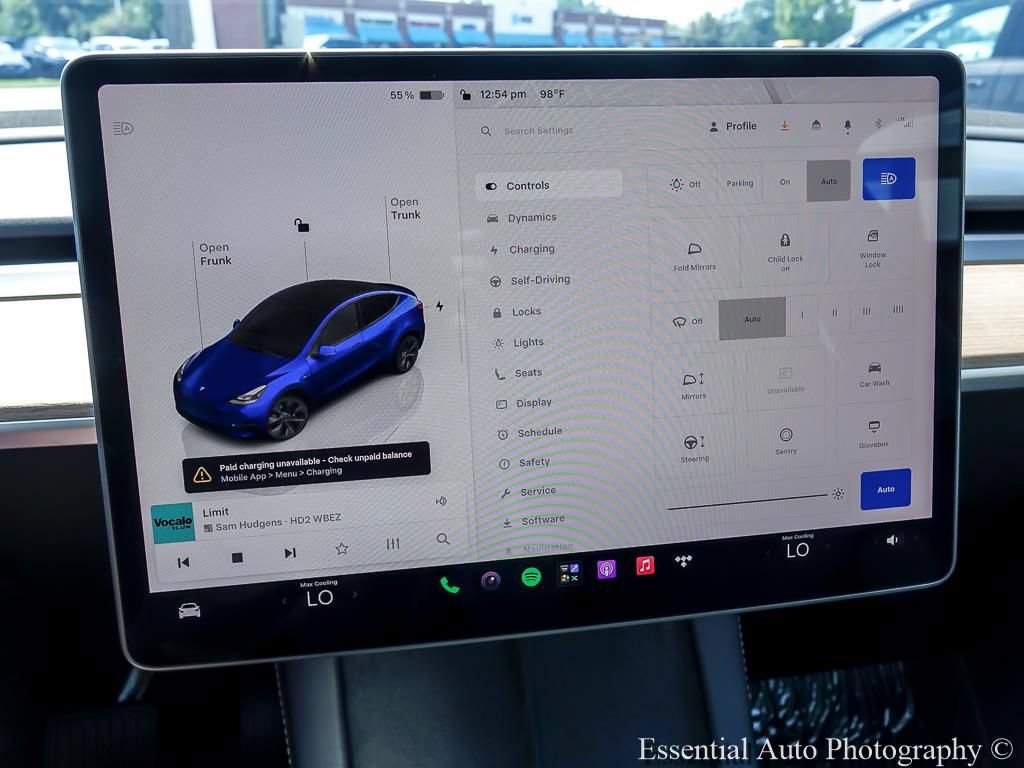 Used 2024 Tesla Model Y Long Range AWD/4WD image 23