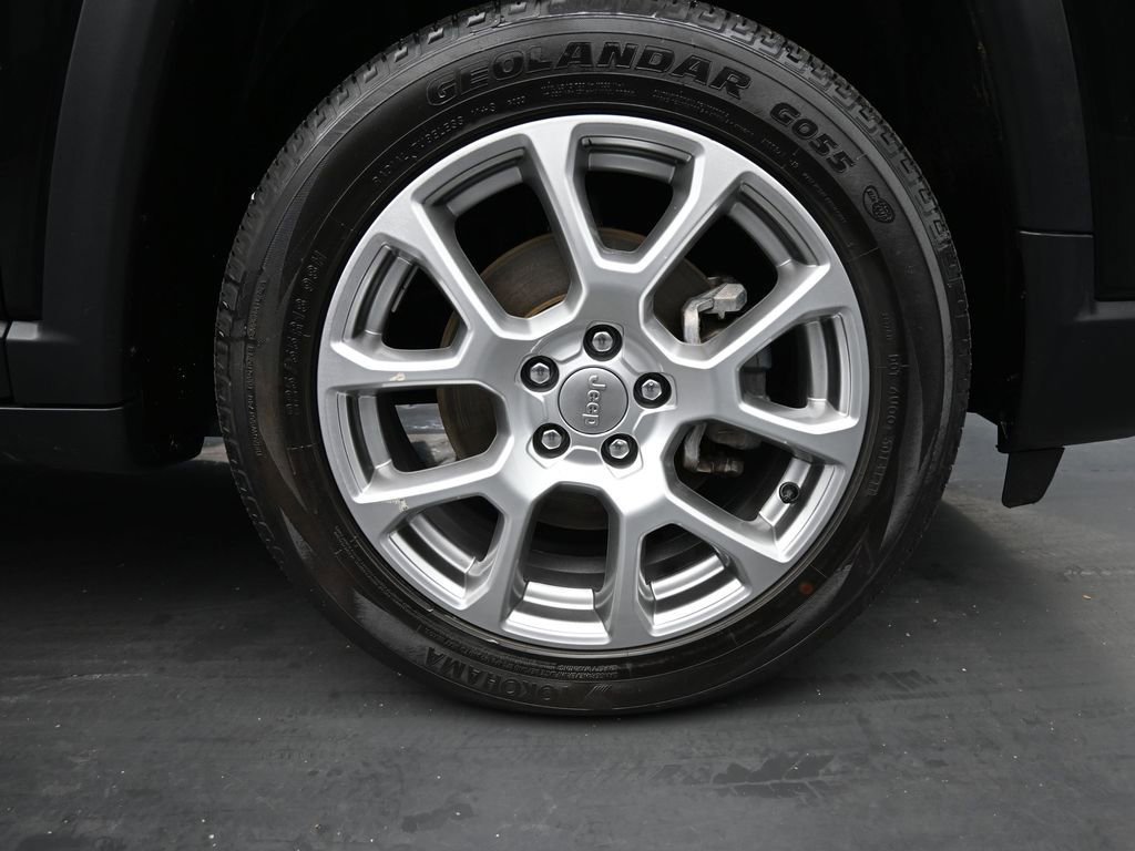 Used 2022 Jeep Compass Latitude w/ Sun and Sound Group image 10