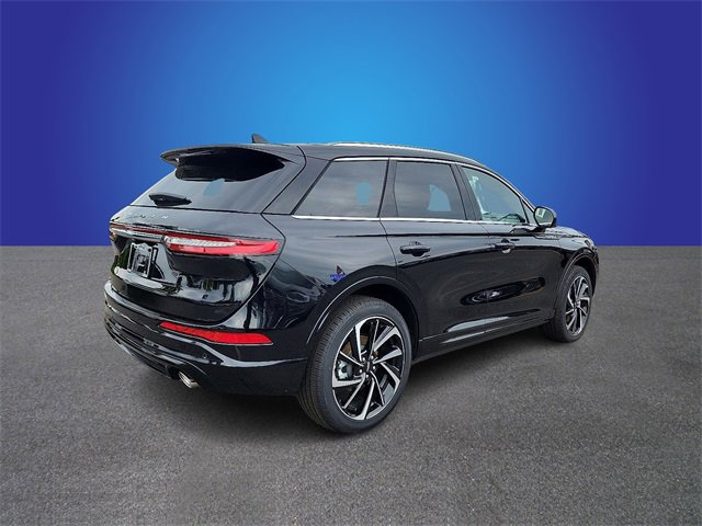 New 2024 Lincoln Corsair Grand Touring w/ Rear Removable Package Tray image 3