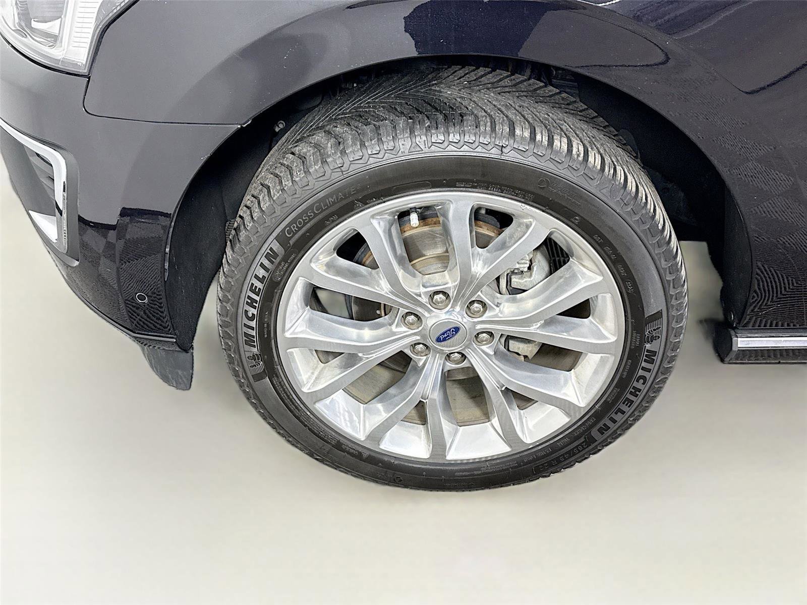 Used 2019 Ford Expedition Platinum image 27