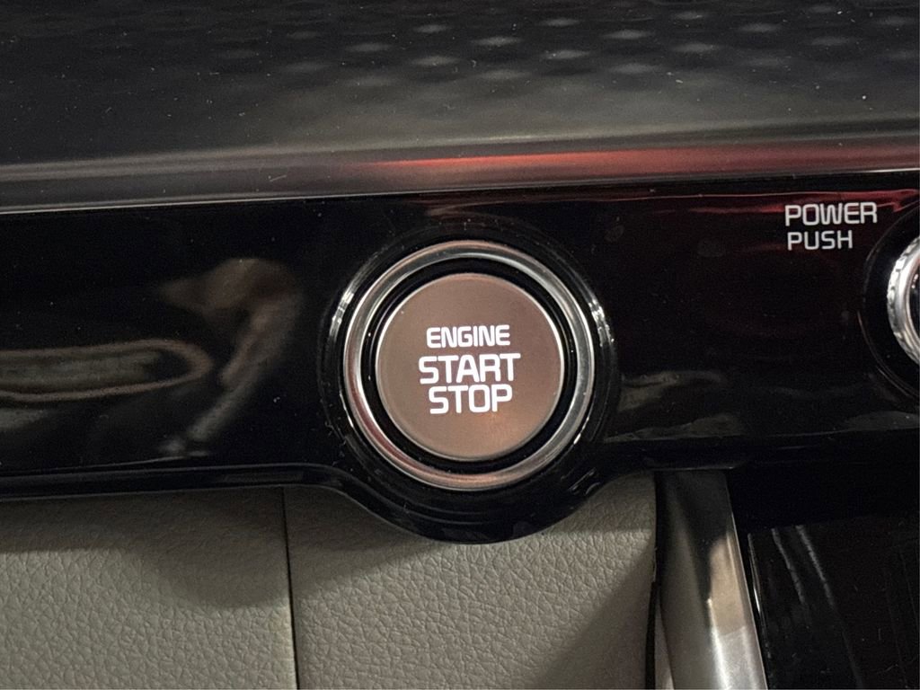 Certified 2024 Kia Carnival SX Prestige image 34