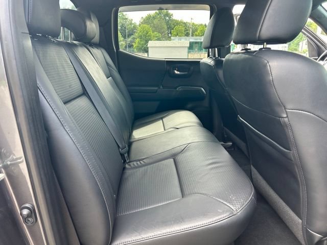 Used 2020 Toyota Tacoma TRD Off-Road w/ TRD Premium Off Road Package AWD/4WD image 40