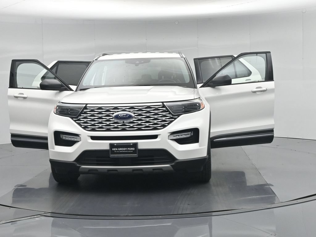 Certified 2021 Ford Explorer XLT w/ Equipment Group 202A RWD image 31