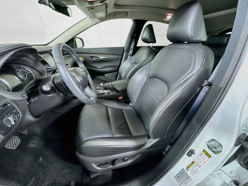 Certified 2023 INFINITI QX50 Luxe FWD image 28