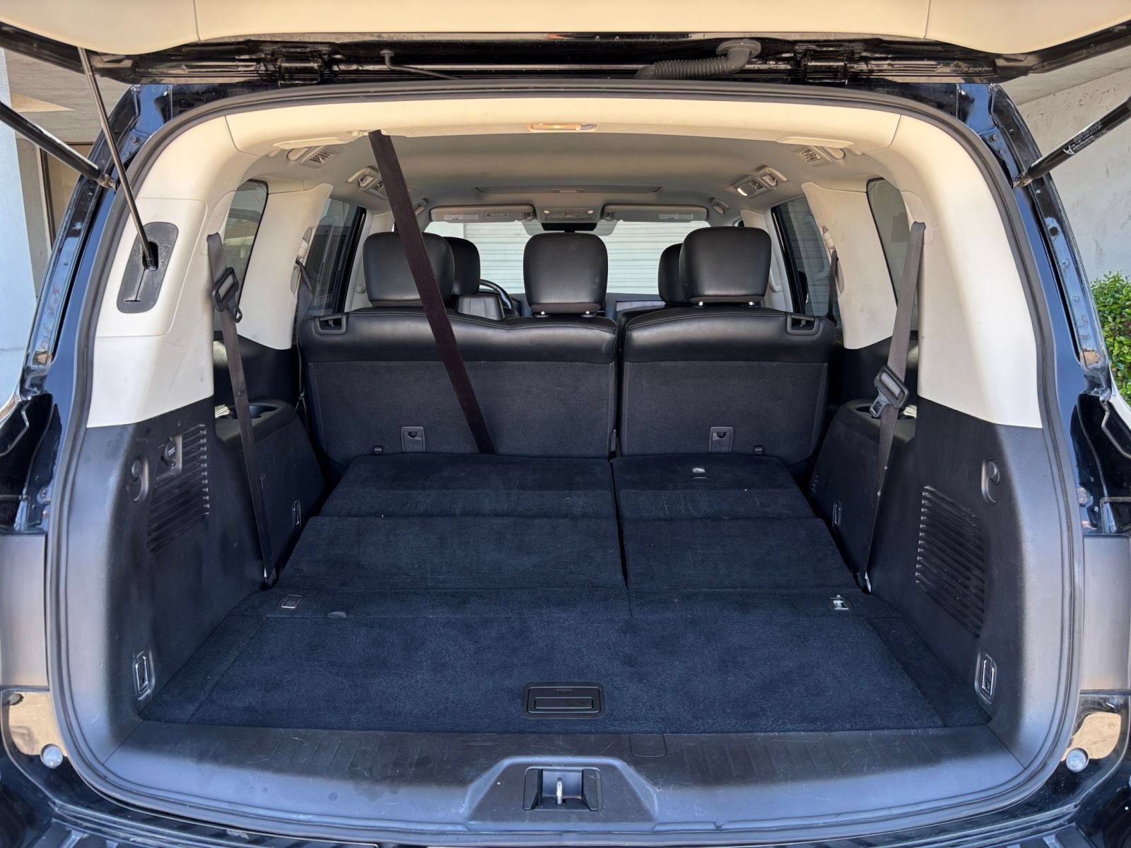 Used 2024 Nissan Armada SL RWD image 35