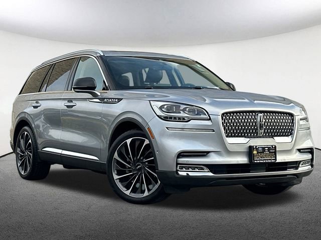 Used 2020 Lincoln Aviator Reserve w/ Equipment Group 202A image 2