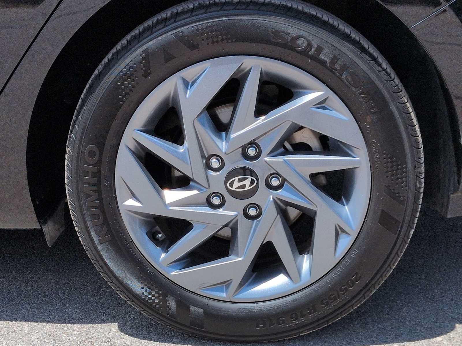 Certified 2024 Hyundai Elantra SEL FWD image 14